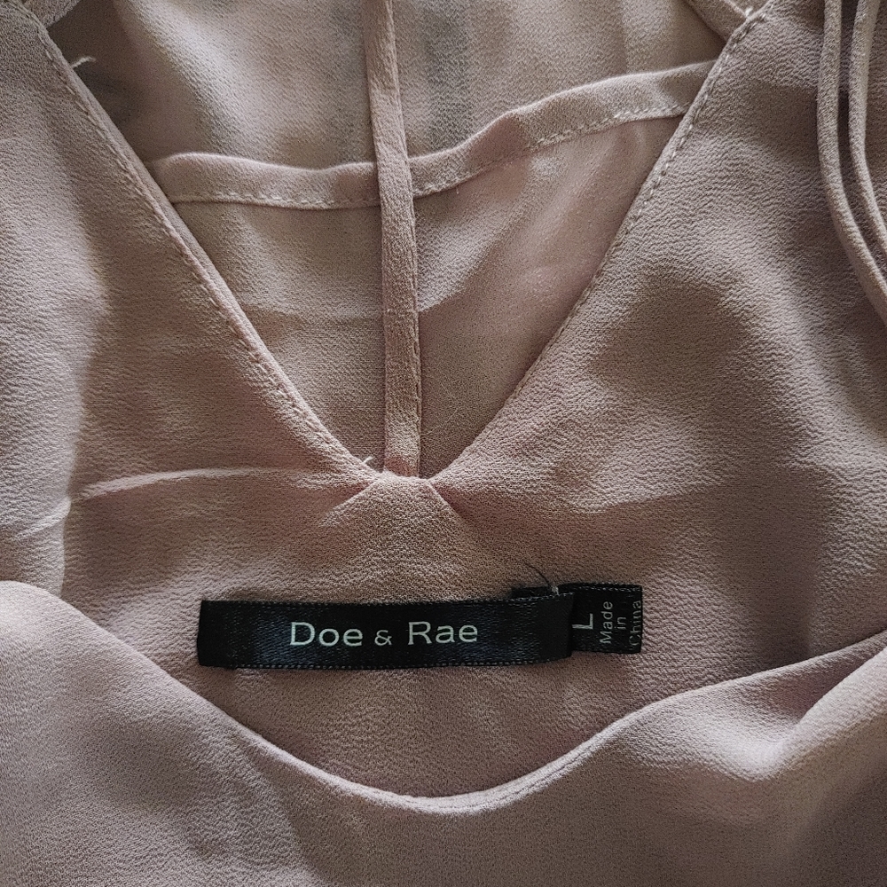 Doe & Rae Mauve Flowy Blouse